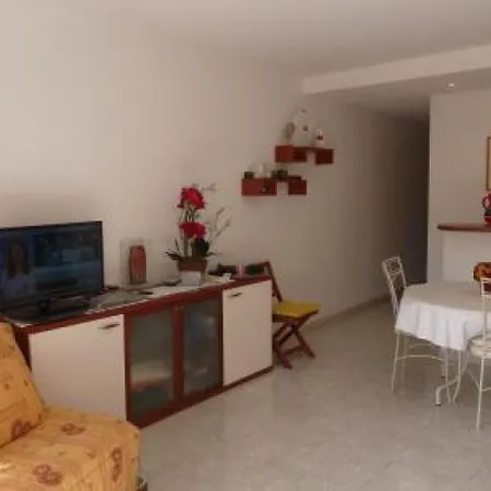 Appartamento Sleeps 4 Air Con