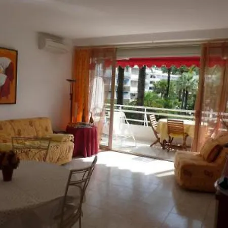 Appartamento Sleeps 4 Air Con Cannes